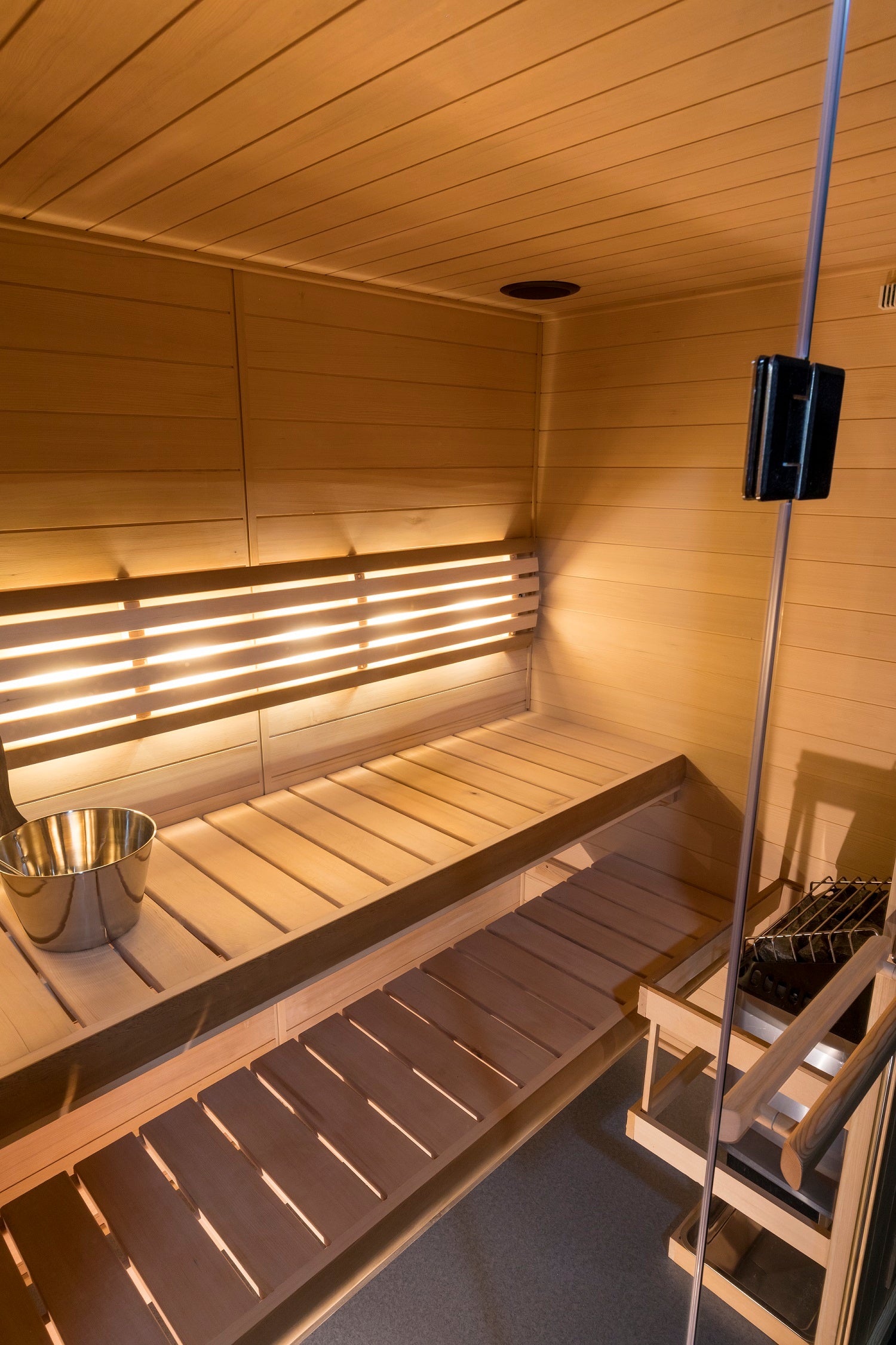 Traditional Steam Sauna : Hallmark Series HM46